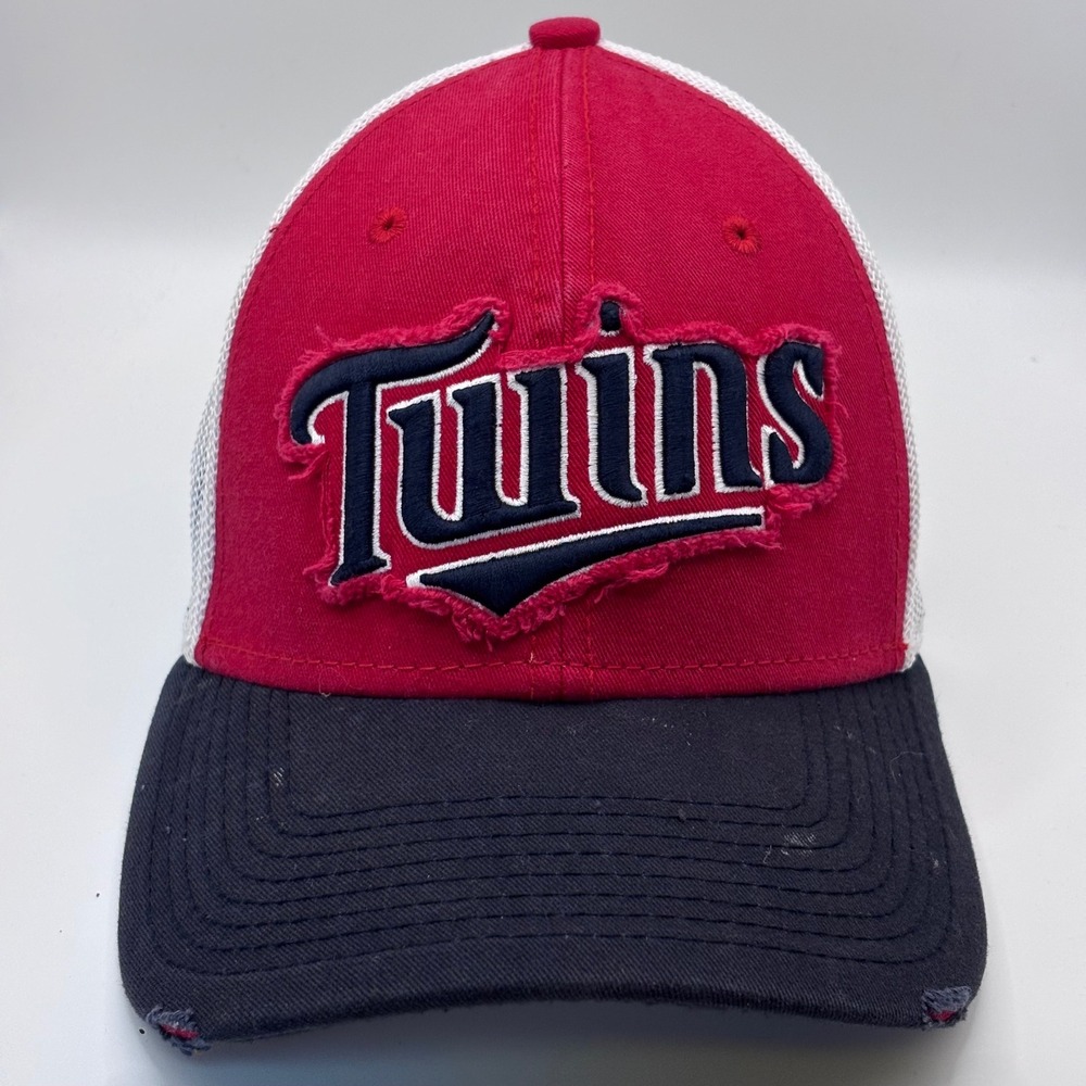 New Era 39THIRTY Hat Mens Small Red Navy Twins MLB Mesh Distressed Baseball‎ Cap